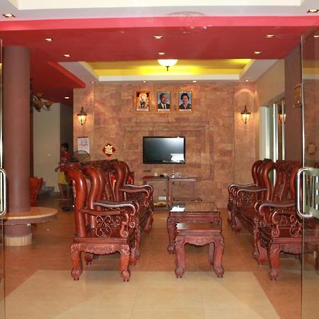 Sunday Guesthouse Sihanoukville Exterior photo