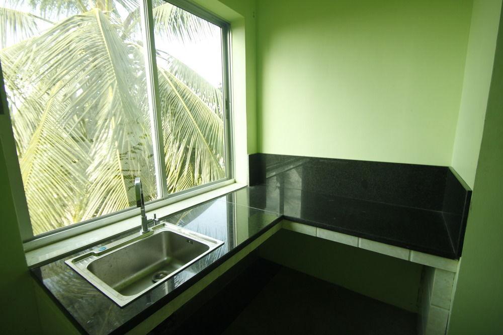 Sunday Guesthouse Sihanoukville Exterior photo