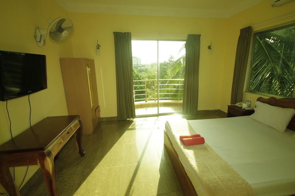 Sunday Guesthouse Sihanoukville Exterior photo